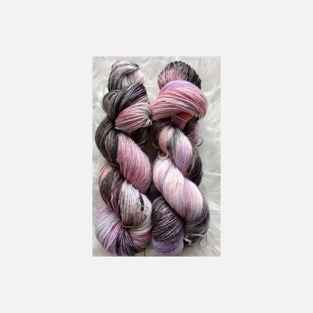 Tosh Merino Light - farge PINK MOON